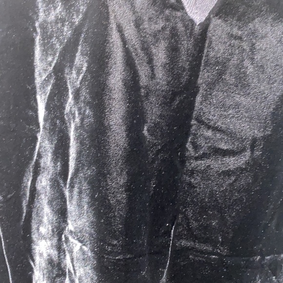 Black v neck top velvet and silk. black - Picture 2 of 8